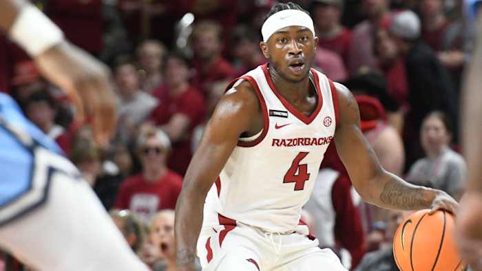 Razorbacks Davonte Davis during the game with Old Dominion